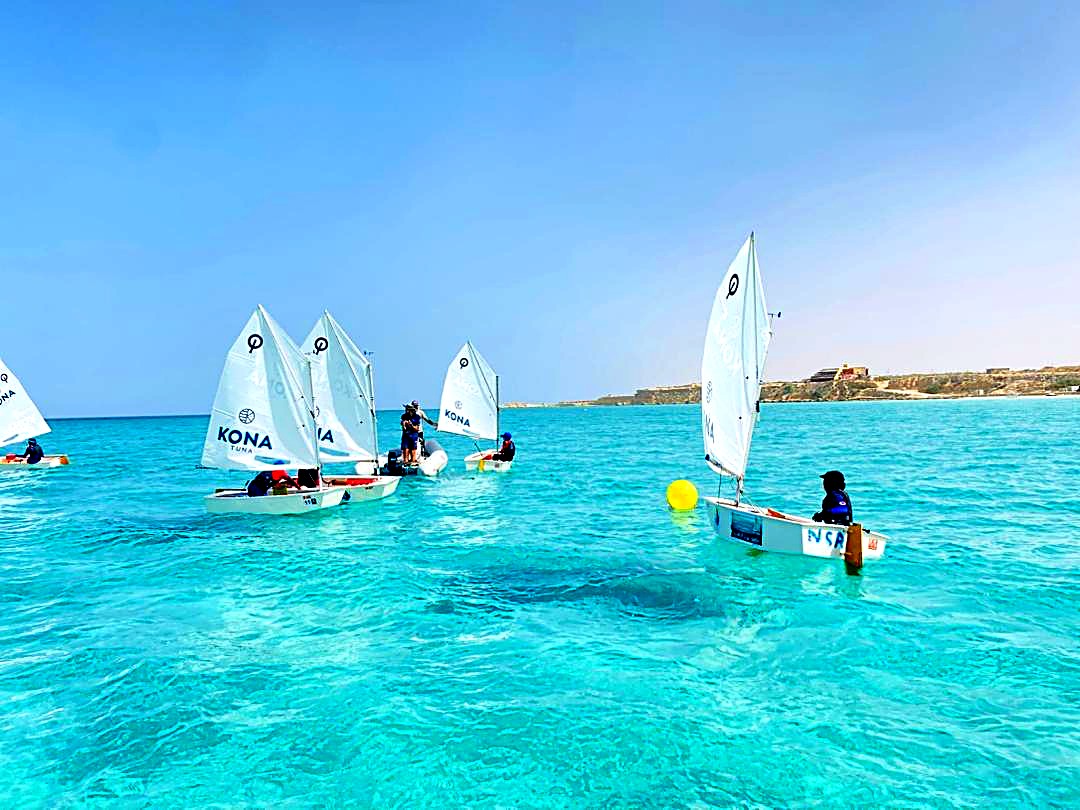 Kids sailing school