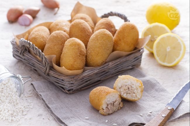 Tuna and lemon rice croquettes